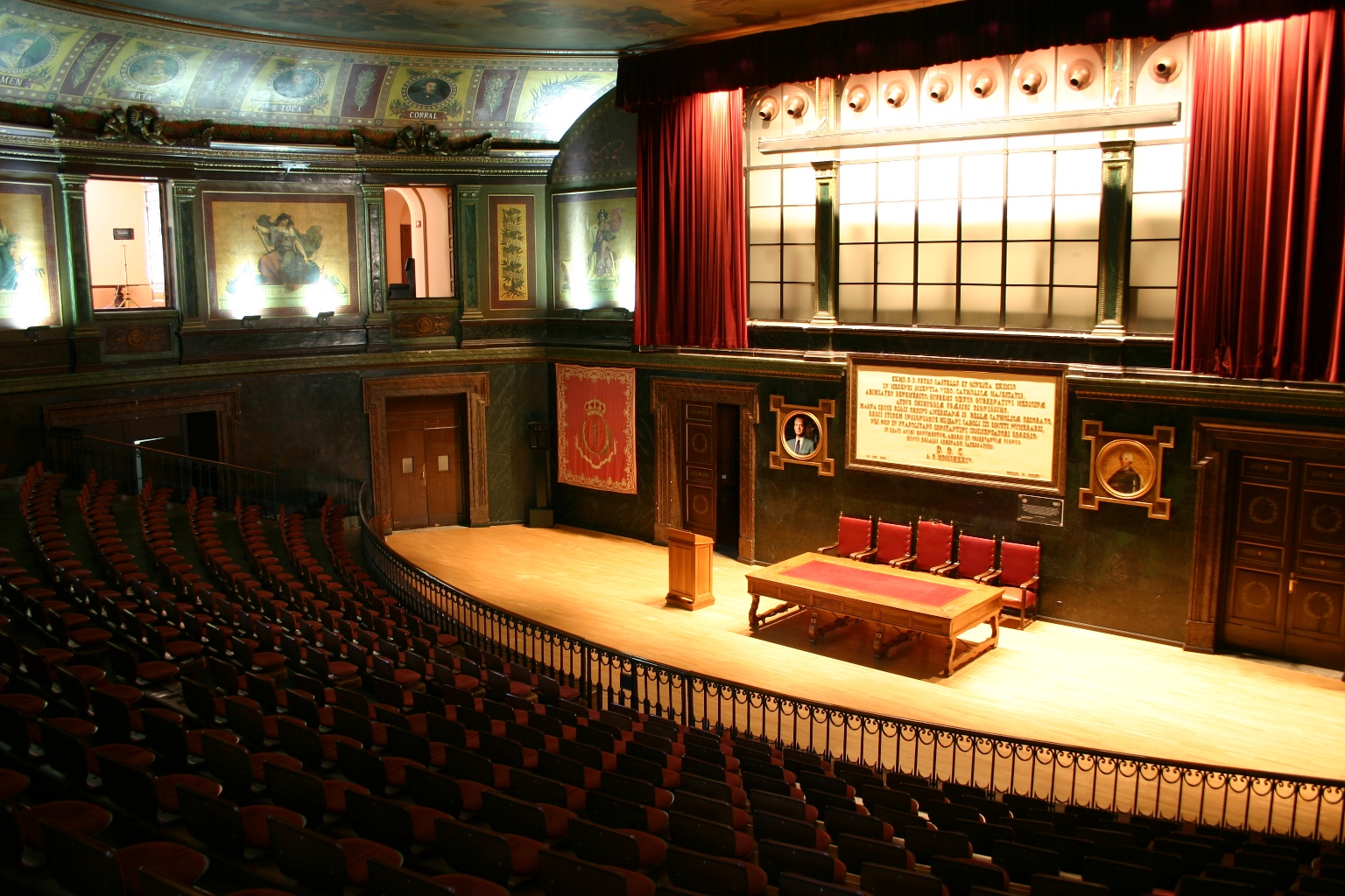 Gran Anfiteatro, Ilustre Colegio Oficial de Médicos de Madrid, Madrid - 01.JPG